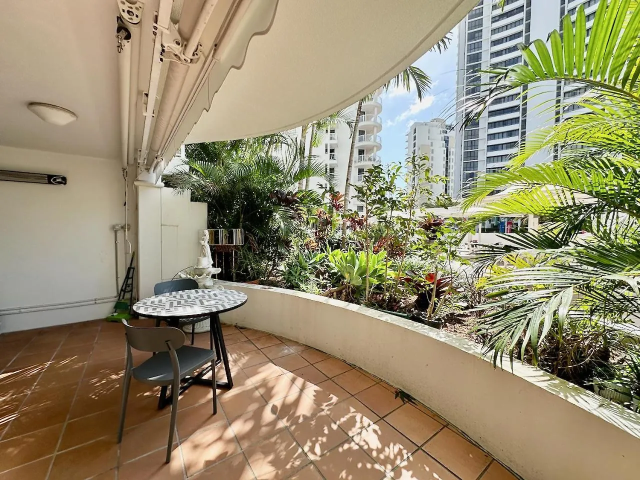 Phoenician Resort, Central Broadbeach Gold Coast Apartment